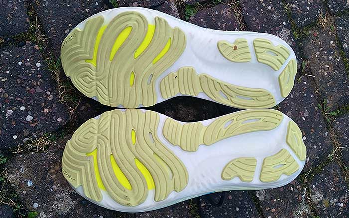 Brooks-Glycerin-22-Review-Image-1-Outsoles
