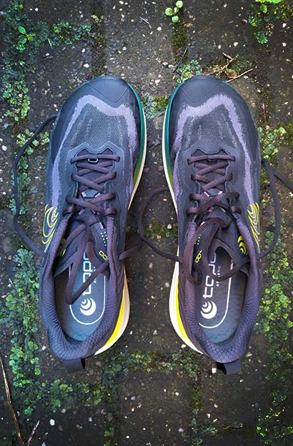 Topo-Athletic-Vista-Review-Image-1-Upper