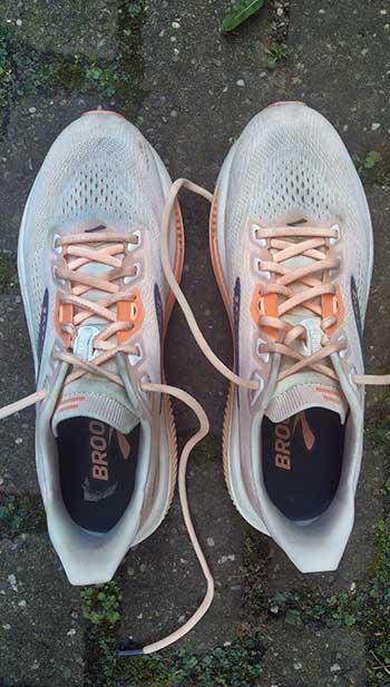 Brooks-Ghost-18-Review-Image-1-Upper