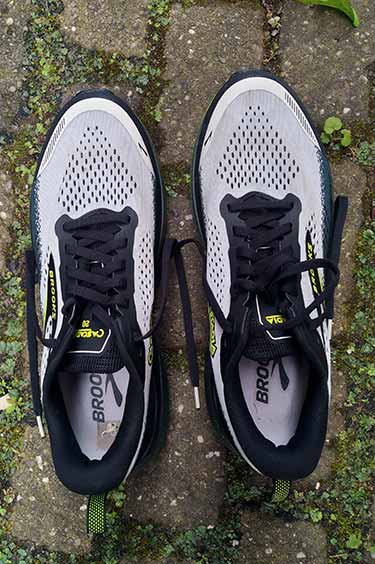 Brooks-Cascadia-20-Review-Image-1-Upper
