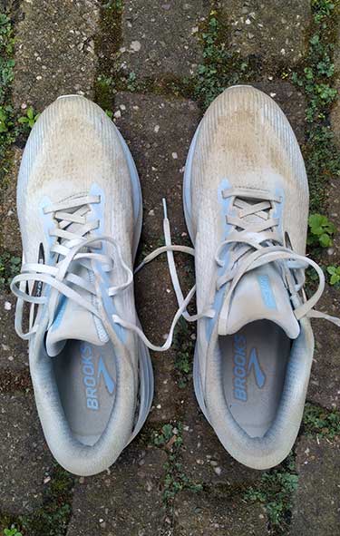 Brooks-Ghost-Amp-Review-Image-1-Upper