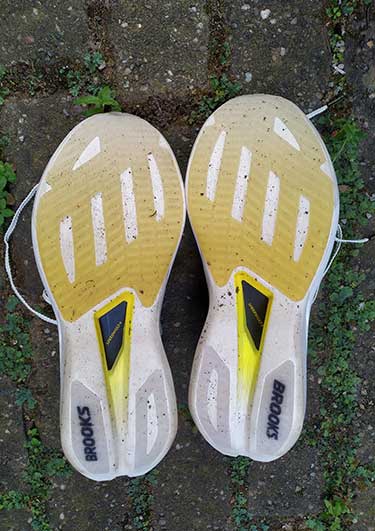Brooks-Hyperion-Elite-6-Review-Image-2-Outsole
